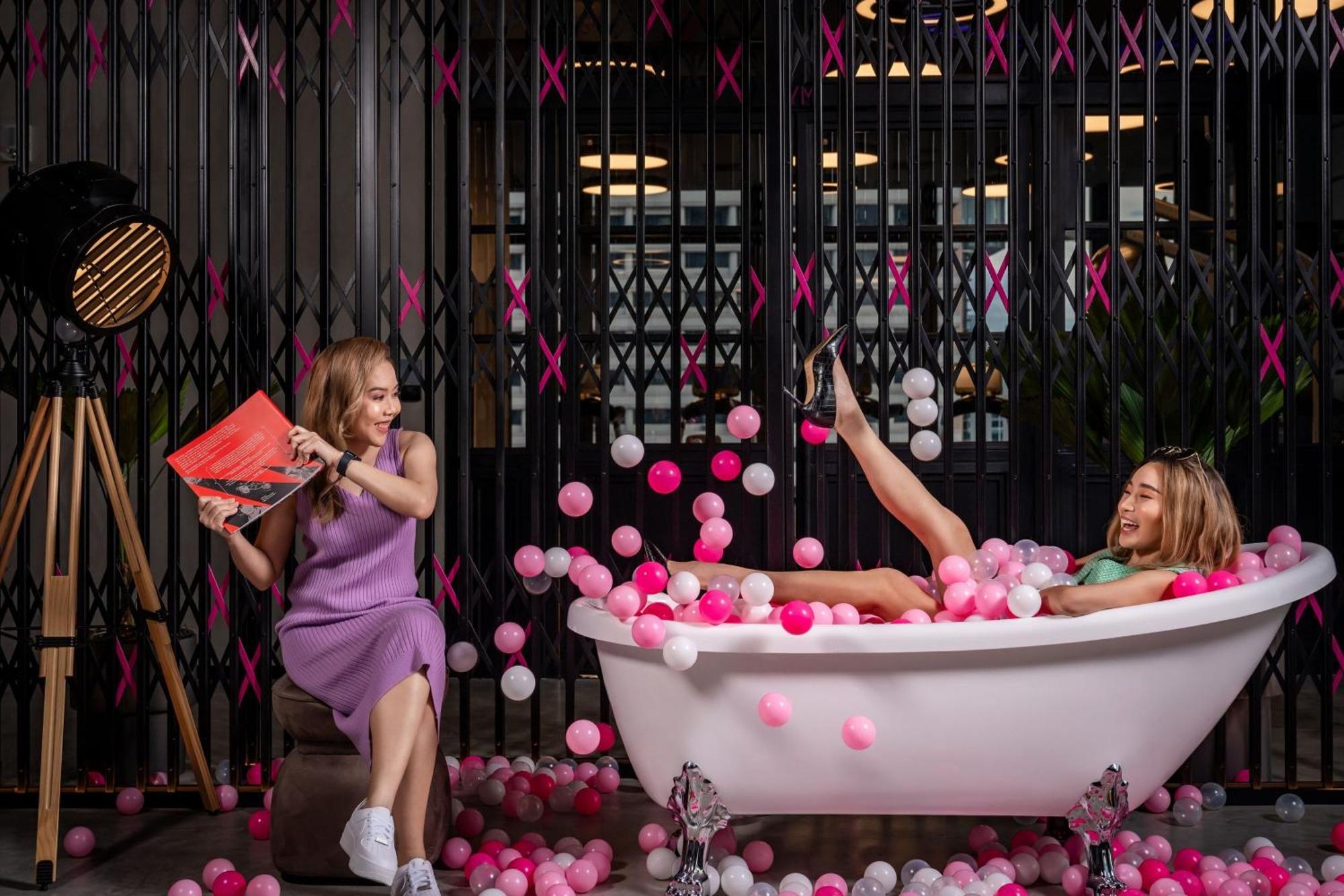 Moxy Bangkok Ratchaprasong Banguecoque Exterior foto