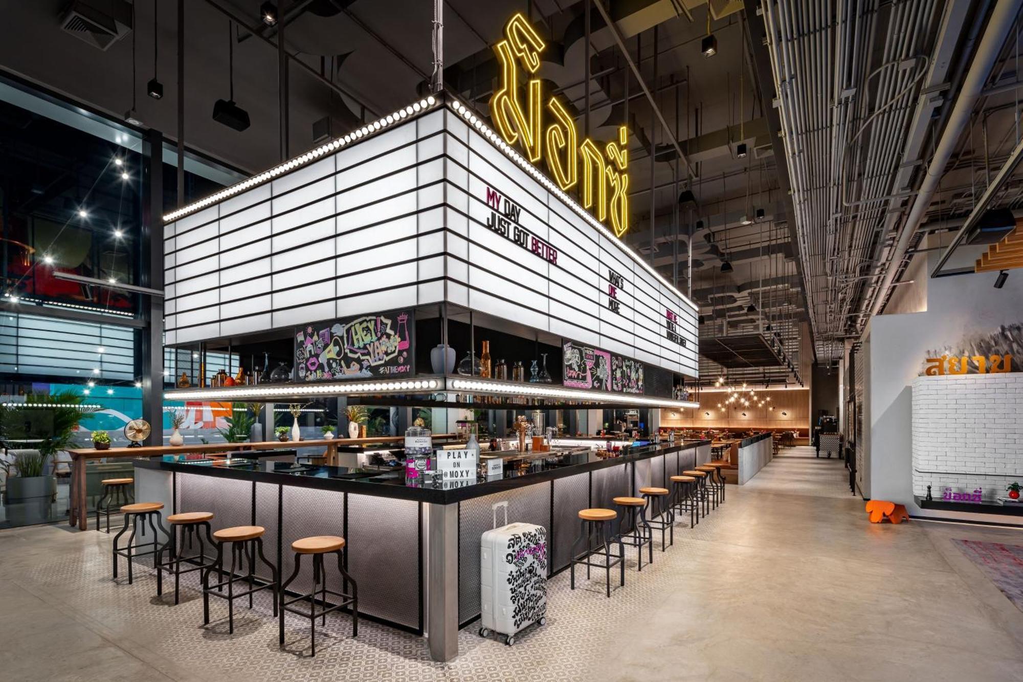 Moxy Bangkok Ratchaprasong Banguecoque Exterior foto