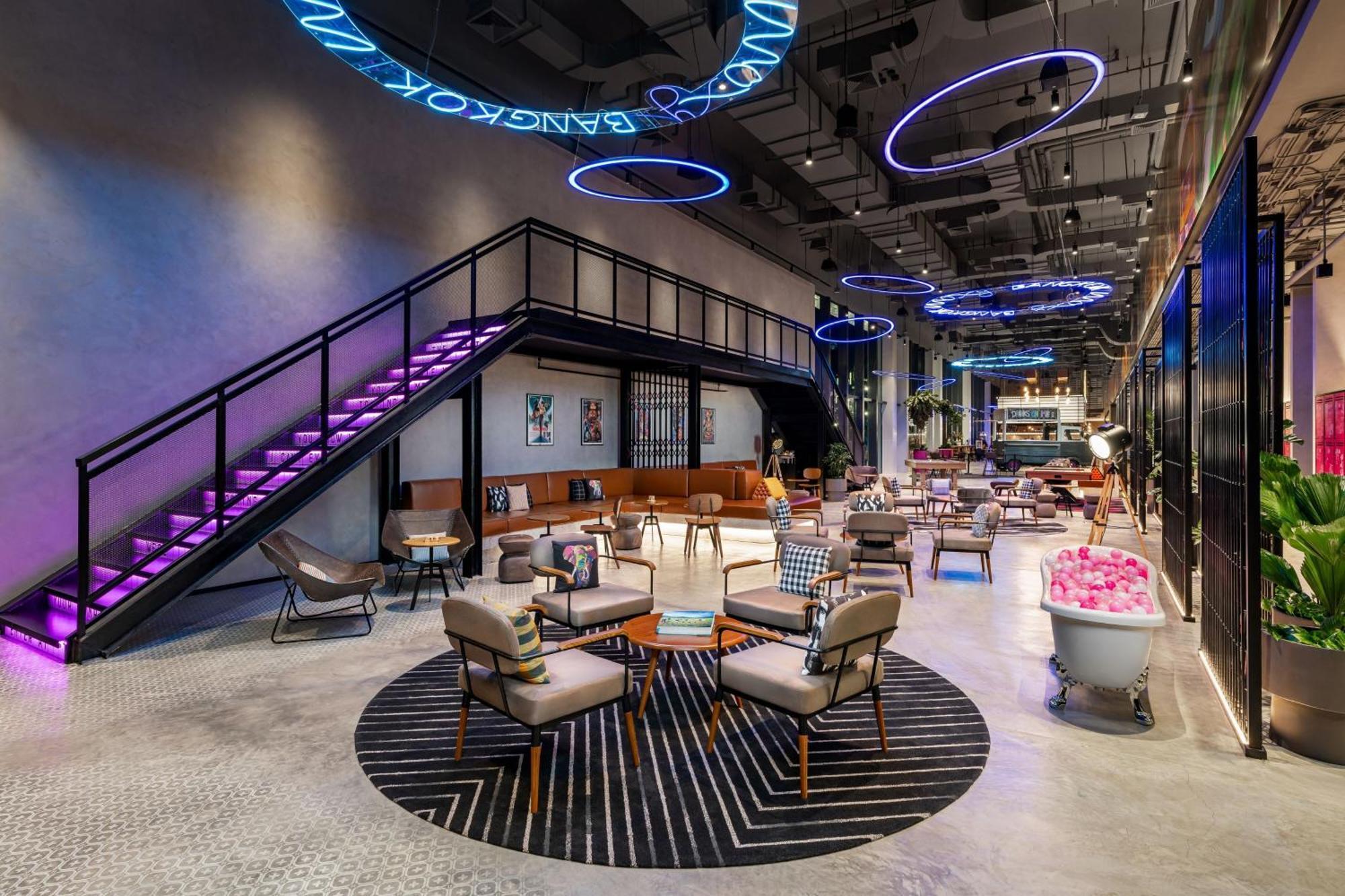 Moxy Bangkok Ratchaprasong Banguecoque Exterior foto