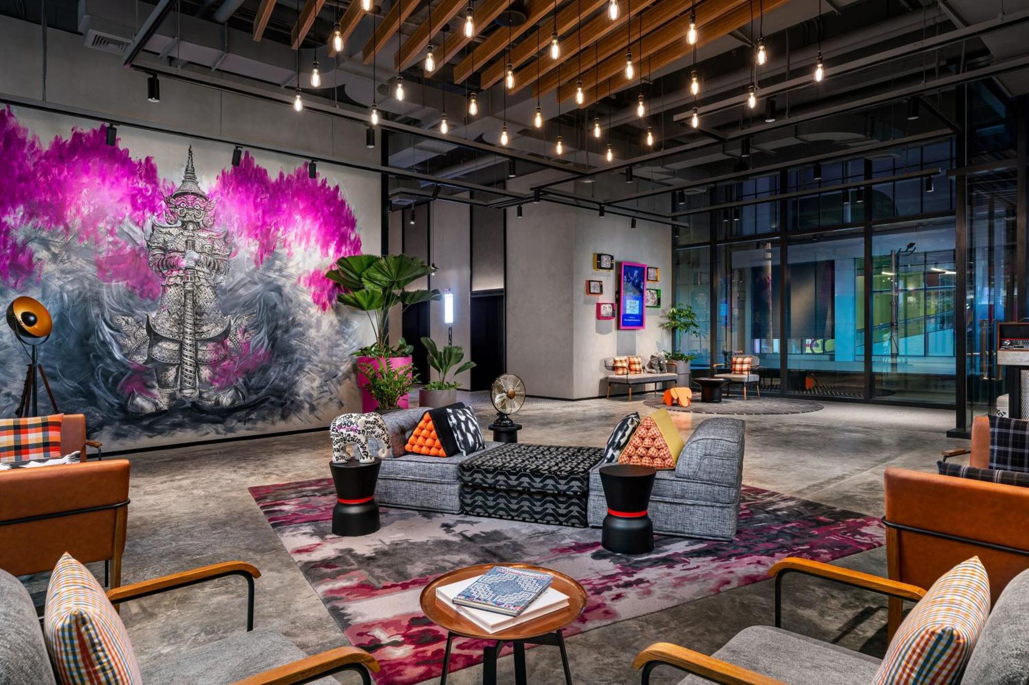 Moxy Bangkok Ratchaprasong Banguecoque Exterior foto