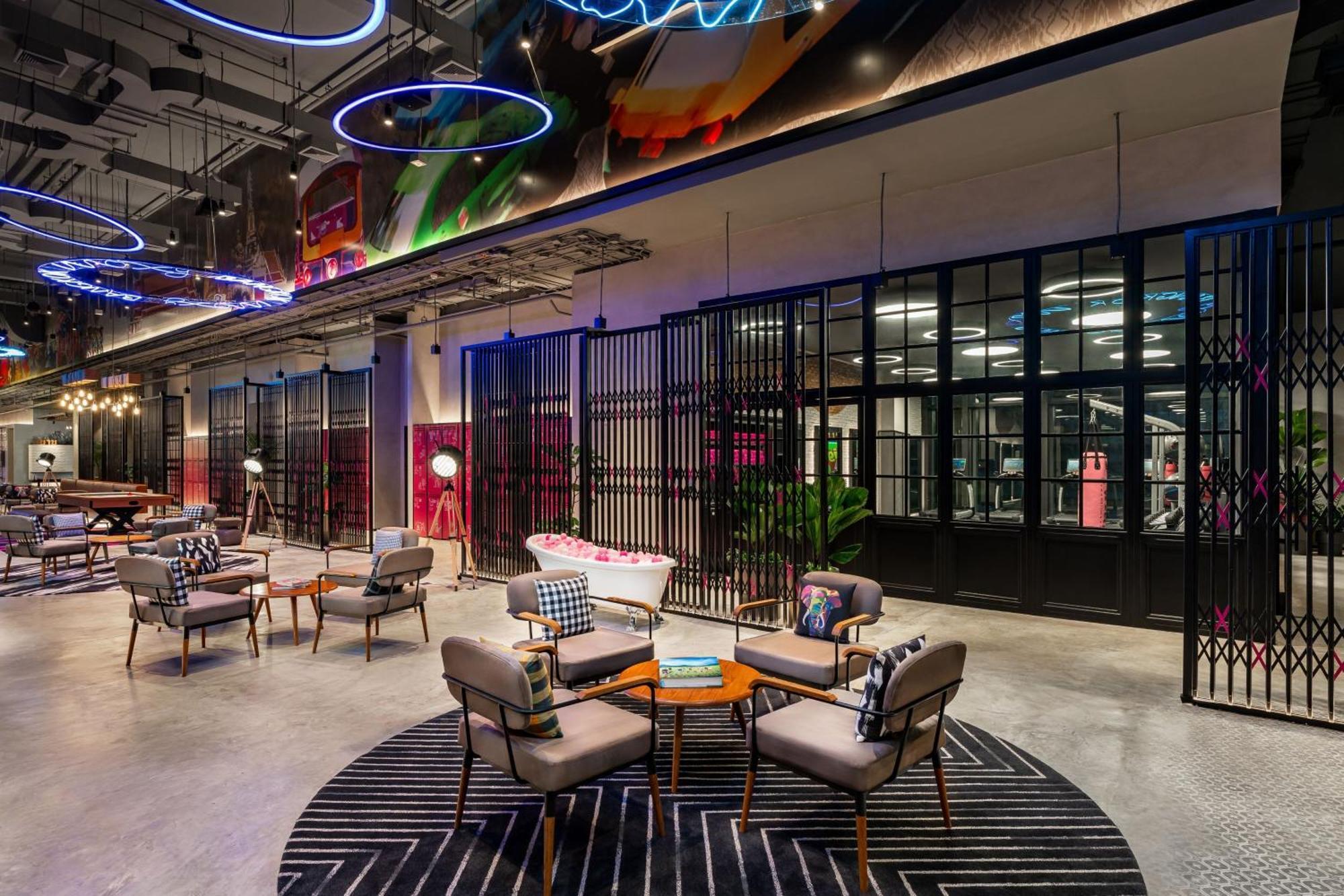 Moxy Bangkok Ratchaprasong Banguecoque Exterior foto